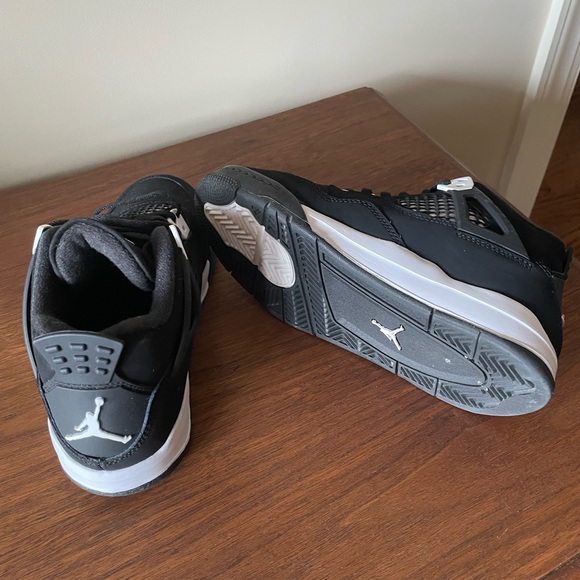 🆕 JORDAN 4 Retro White Thunder - Picture 6 of 9